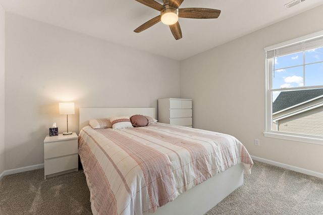 3854 Wild Grove Way, Valparaiso, IN 46385