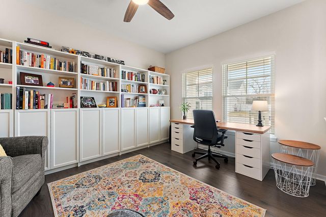 3854 Wild Grove Way, Valparaiso, IN 46385