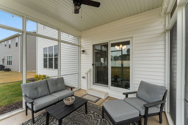 3854 Wild Grove Way, Valparaiso, IN 46385