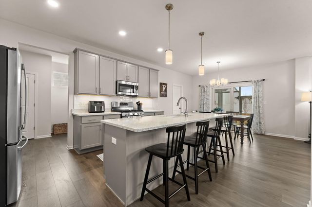 3854 Wild Grove Way, Valparaiso, IN 46385