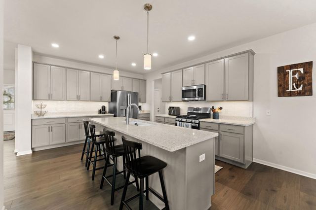 3854 Wild Grove Way, Valparaiso, IN 46385