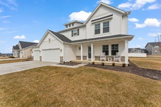 3854 Wild Grove Way, Valparaiso, IN 46385