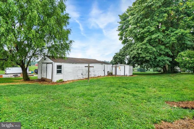 559 WISE AVE, Red Lion, PA 17356