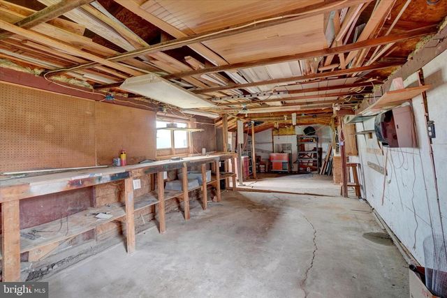 559 WISE AVE, Red Lion, PA 17356