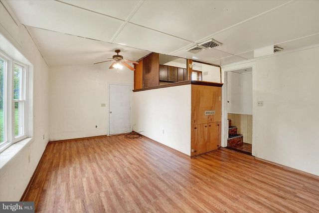 559 WISE AVE, Red Lion, PA 17356