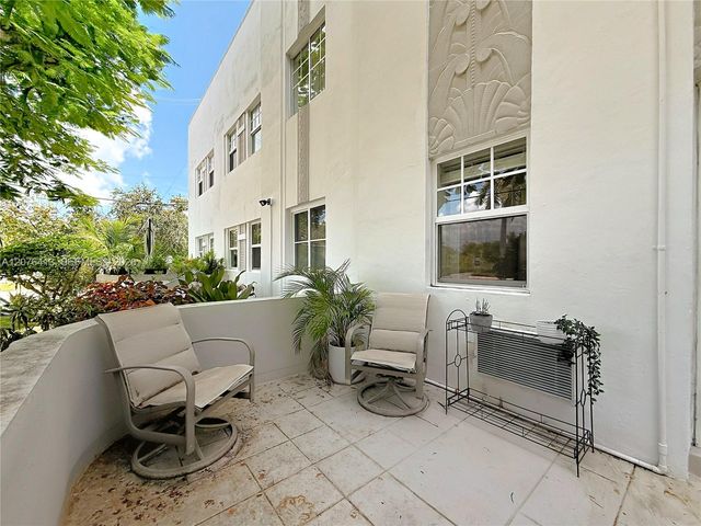 2463 Pine Tree Drive 3, Miami Beach, FL 33140