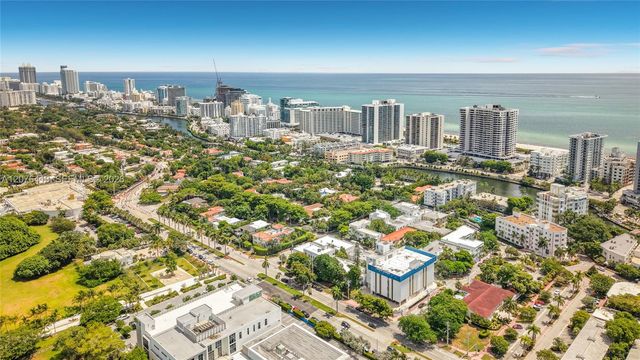 2463 Pine Tree Drive 3, Miami Beach, FL 33140