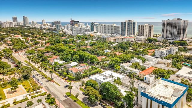 2463 Pine Tree Drive 3, Miami Beach, FL 33140