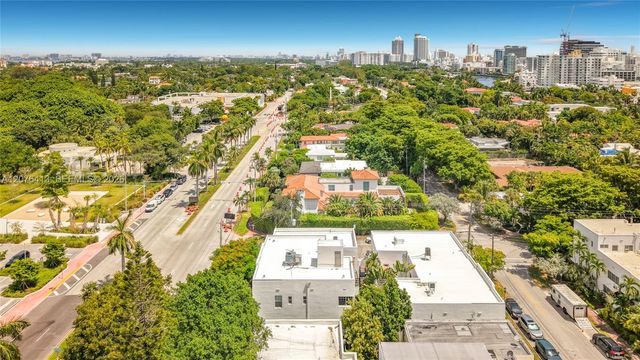 2463 Pine Tree Drive 3, Miami Beach, FL 33140