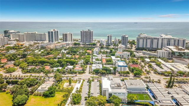 2463 Pine Tree Drive 3, Miami Beach, FL 33140