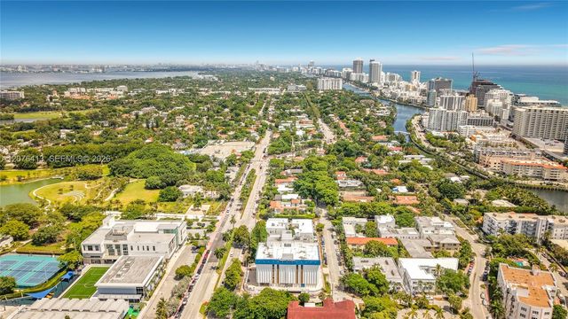 2463 Pine Tree Drive 3, Miami Beach, FL 33140