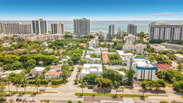 2463 Pine Tree Drive 3, Miami Beach, FL 33140