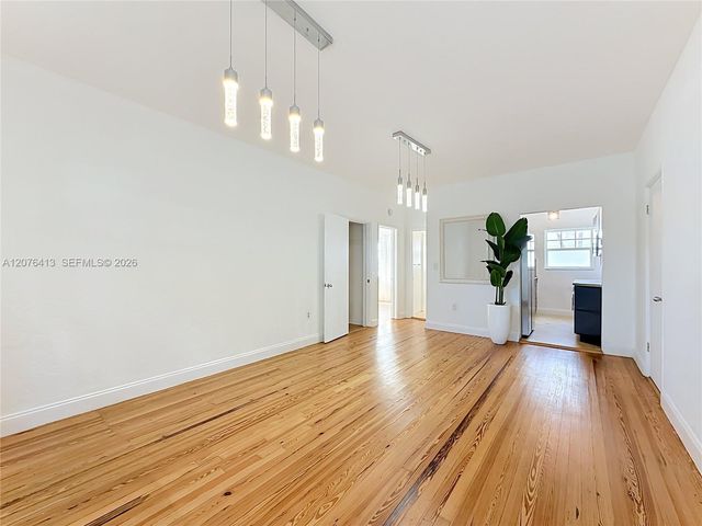2463 Pine Tree Drive 3, Miami Beach, FL 33140