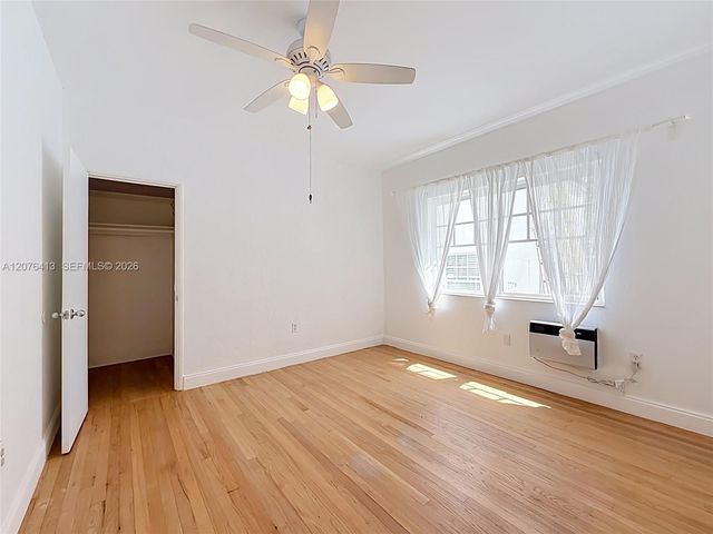 2463 Pine Tree Drive 3, Miami Beach, FL 33140