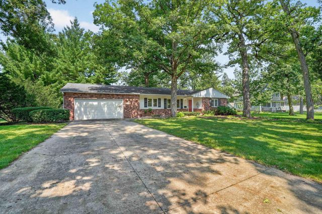 2004 Grand Boulevard, Cedar Falls, IA 50613