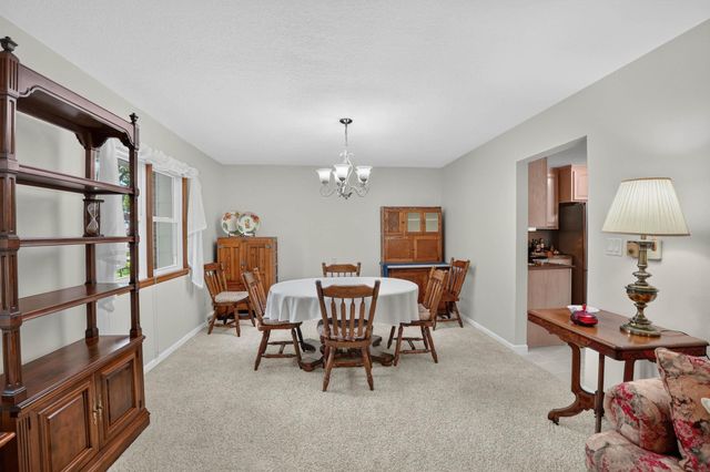 2004 Grand Boulevard, Cedar Falls, IA 50613