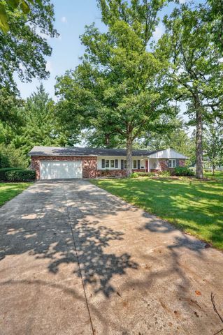 2004 Grand Boulevard, Cedar Falls, IA 50613