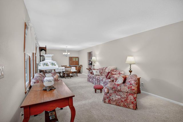 2004 Grand Boulevard, Cedar Falls, IA 50613