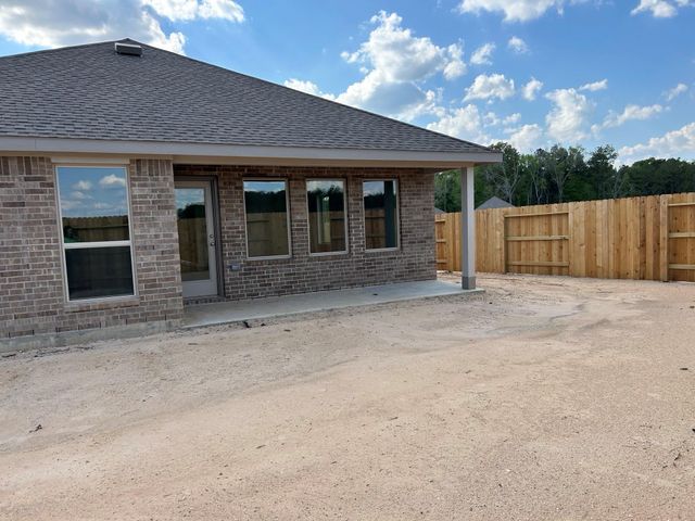 204 Yellow Rosewood Lane, New Caney, TX 77357