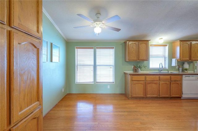 186 Fascination Lane, Linn Valley, KS 66040