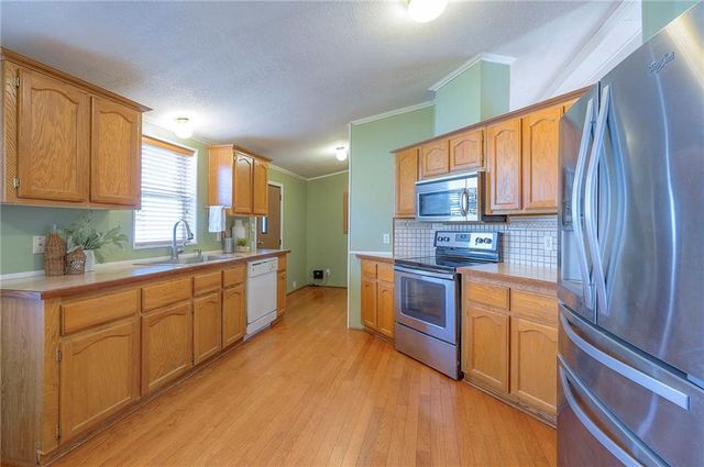 186 Fascination Lane, Linn Valley, KS 66040