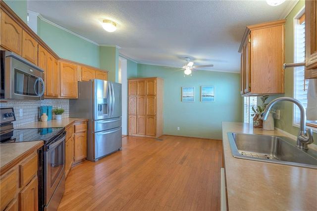 186 Fascination Lane, Linn Valley, KS 66040
