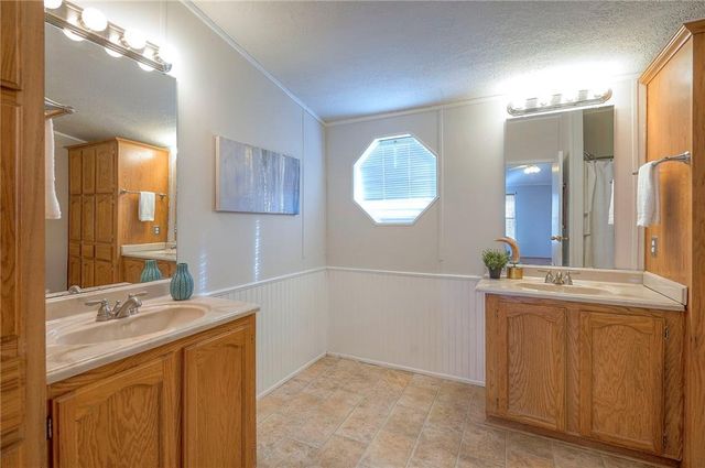 186 Fascination Lane, Linn Valley, KS 66040