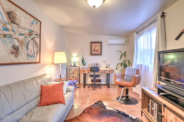 1632 N Tyndall Avenue, Tucson, AZ 85719