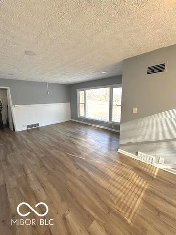 1629 W US Highway 136, Crawfordsville, IN 47933