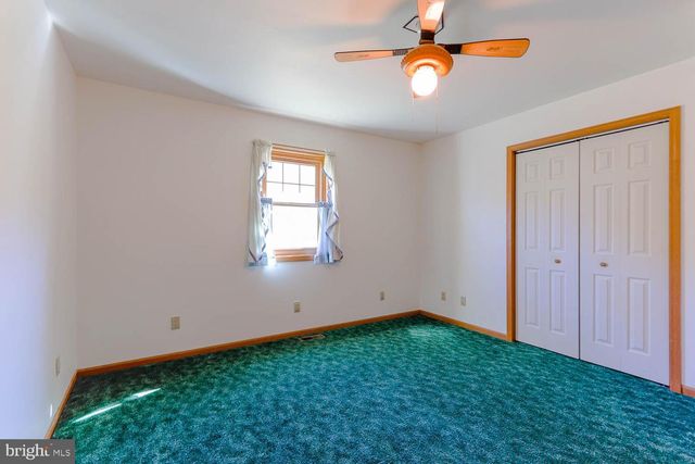 10 FLATLAND RD, Lewistown, PA 17044