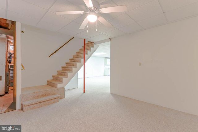 10 FLATLAND RD, Lewistown, PA 17044