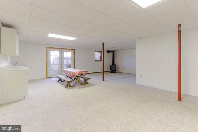 10 FLATLAND RD, Lewistown, PA 17044