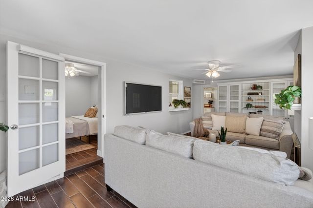 3839 E VERNON Avenue, Phoenix, AZ 85008