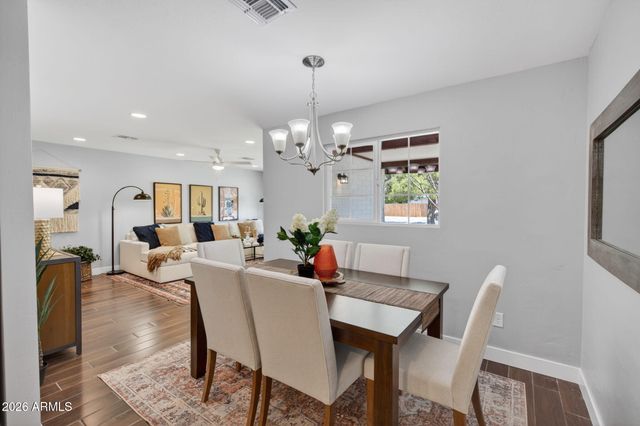 3839 E VERNON Avenue, Phoenix, AZ 85008