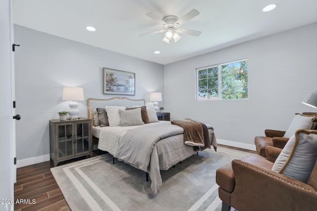 3839 E VERNON Avenue, Phoenix, AZ 85008