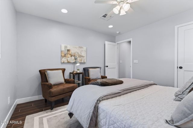 3839 E VERNON Avenue, Phoenix, AZ 85008