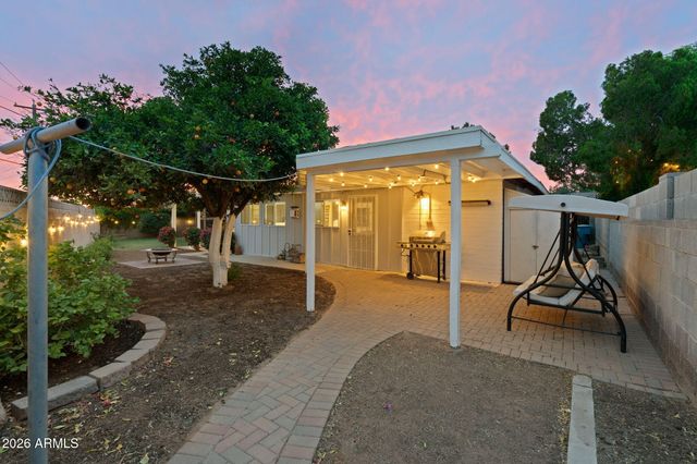 3839 E VERNON Avenue, Phoenix, AZ 85008