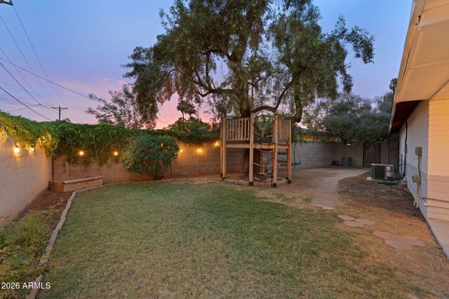 3839 E VERNON Avenue, Phoenix, AZ 85008