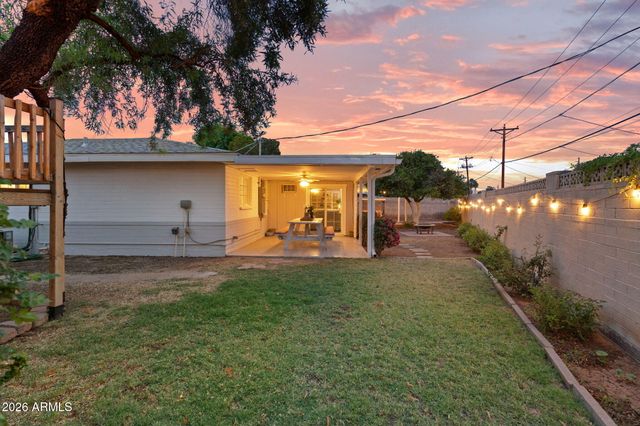 3839 E VERNON Avenue, Phoenix, AZ 85008