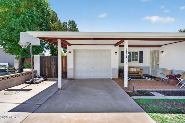 3839 E VERNON Avenue, Phoenix, AZ 85008