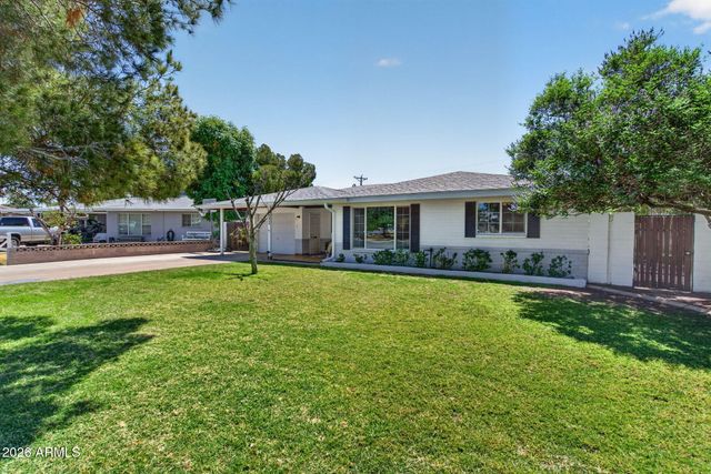 3839 E VERNON Avenue, Phoenix, AZ 85008