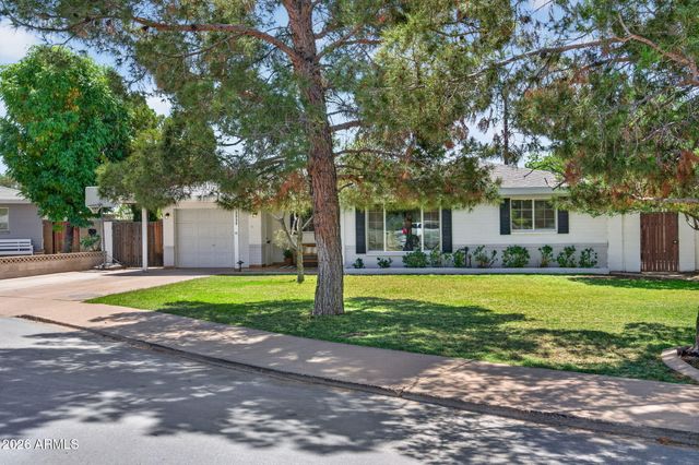 3839 E VERNON Avenue, Phoenix, AZ 85008