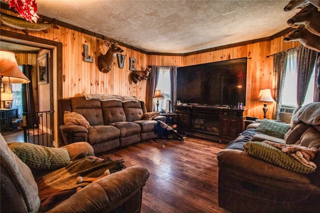 138 W Williams Street, Corning City, NY 14830