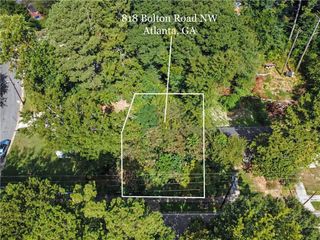 818 Bolton Road NW, Atlanta, GA 30331