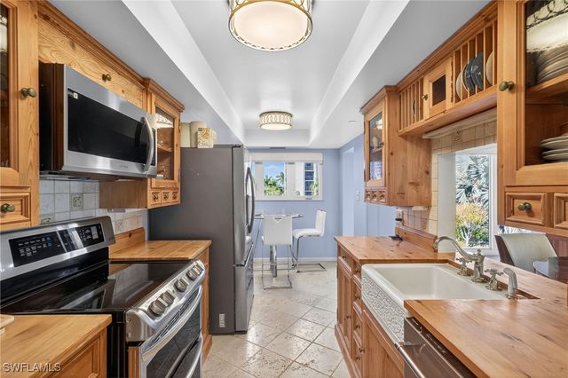 6020 PELICAN BAY BLVD E302, Naples, FL 34108