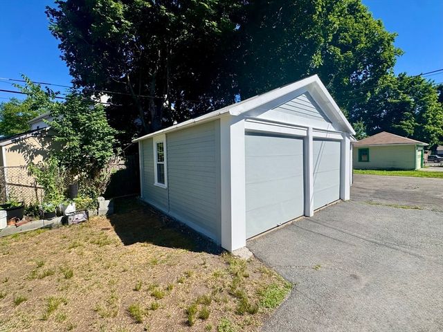 1581 Washington St 1, Newton, MA 02465