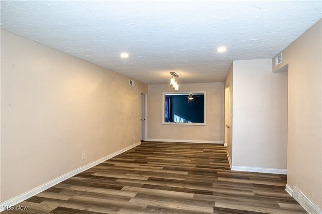 670 Hemlock Drive, Euclid, OH 44132