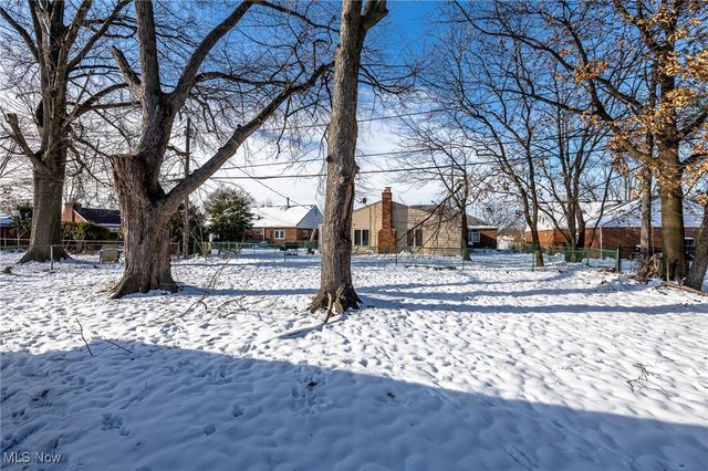 670 Hemlock Drive, Euclid, OH 44132