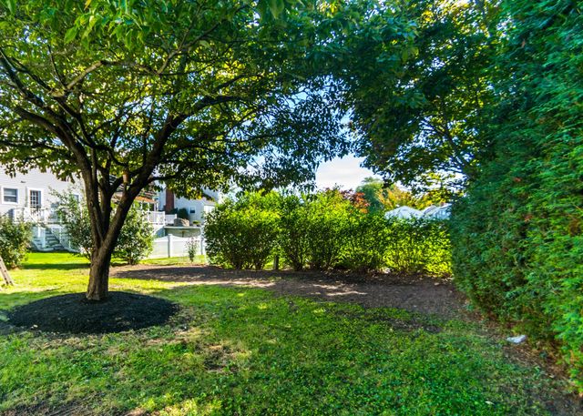50 Hatherly Road, Waltham, MA 02451