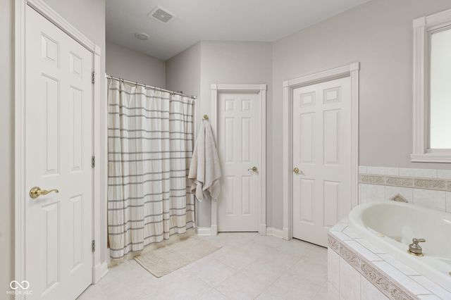 7 Woodsedge Court, Pittsboro, IN 46167